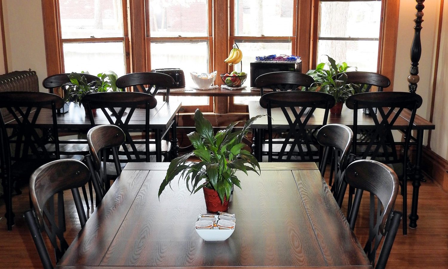 Breakfast Champaign Garden Inn (Champaign, Illinois)